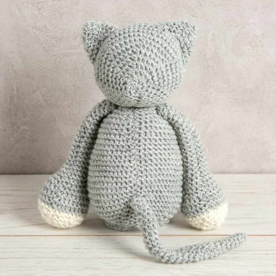 Knitting Kit - Chloe Cat - CraftSource Market: Craft Supplies & Kits