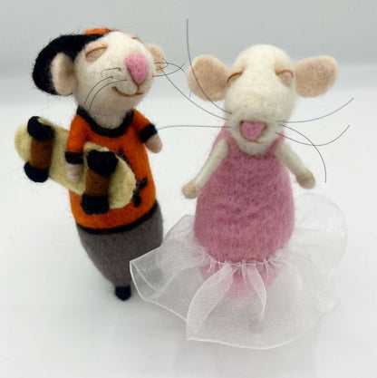 Bertie and Betty Mice Felting Kit - CraftSource Market: Craft Supplies & Kits